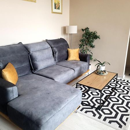 Cozy 2 Room Apartment In The Oldtown Of Клайпеда Екстериор снимка