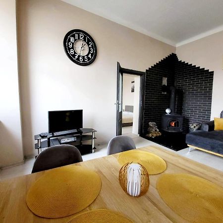 Cozy 2 Room Apartment In The Oldtown Of Клайпеда Екстериор снимка