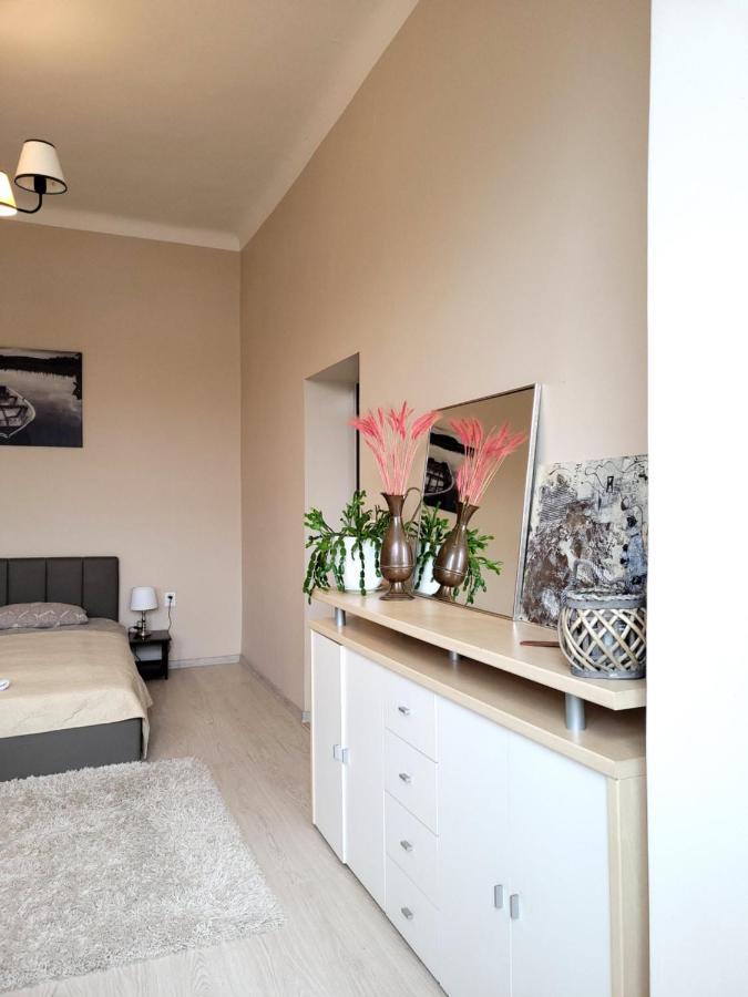 Cozy 2 Room Apartment In The Oldtown Of Клайпеда Екстериор снимка